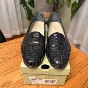 Trotters Liz Slip-On Leather Loafer, Woven, Black, Women's Size 10 Narrow